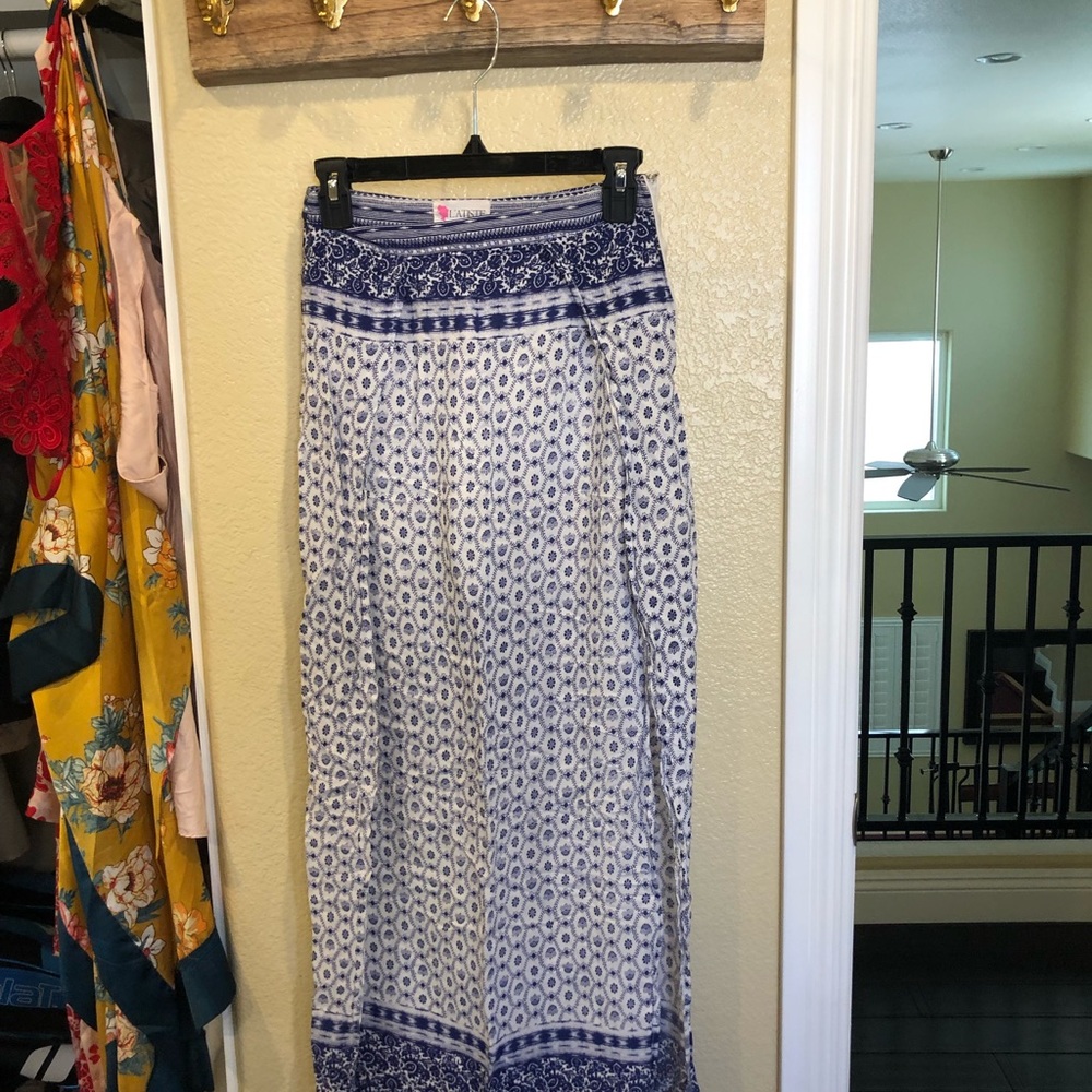 Slit maxi skirt